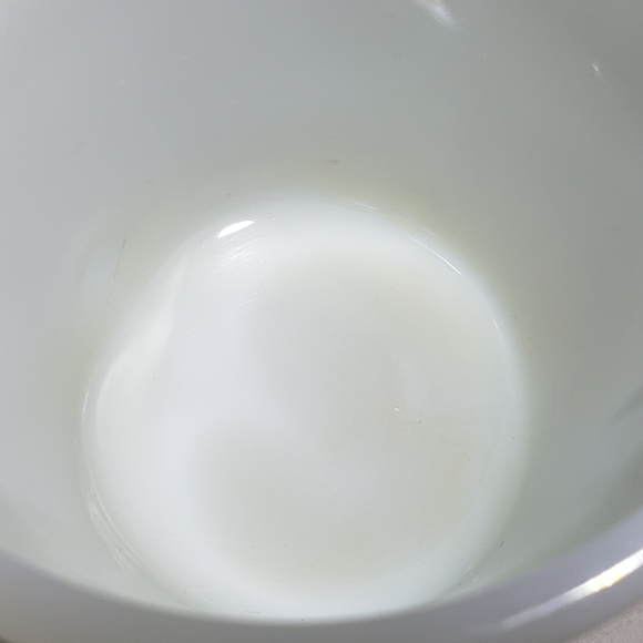 Pair of Anchor Hocking 'D Handle' Milk Glass Mugs Style 1212 - Picture 3 of 10